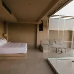 Mani Luxury And In With Private Pools Отель Гитион
