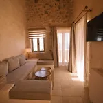 Отель Mani Luxury And In With Private Pools Гитион