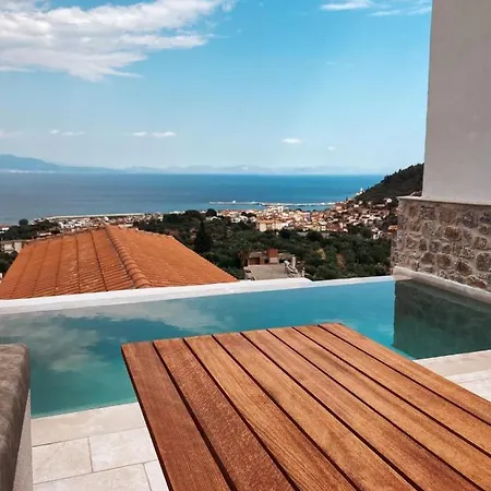 Mani Luxury And In With Private Pools Gythio