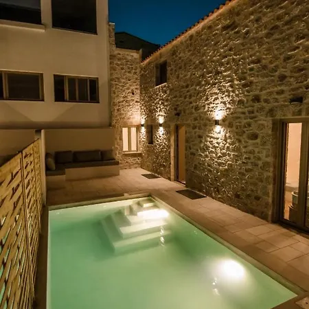 Mani Luxury And In With Private Pools Hotel