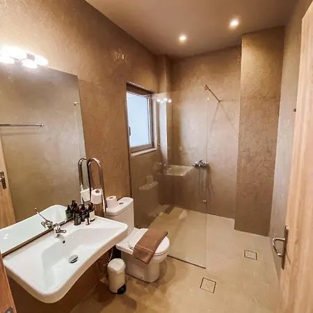 Mani Luxury And In With Private Pools Gythio
