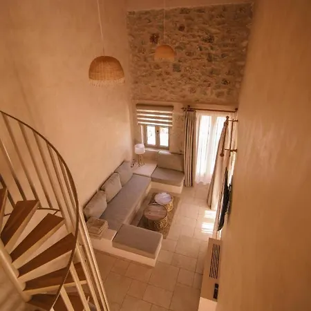 Mani Luxury And In With Private Pools Hotel