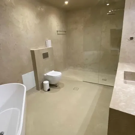 Отель Mani Luxury And In With Private Pools *