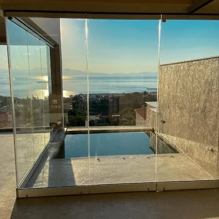 Mani Luxury And In With Private Pools