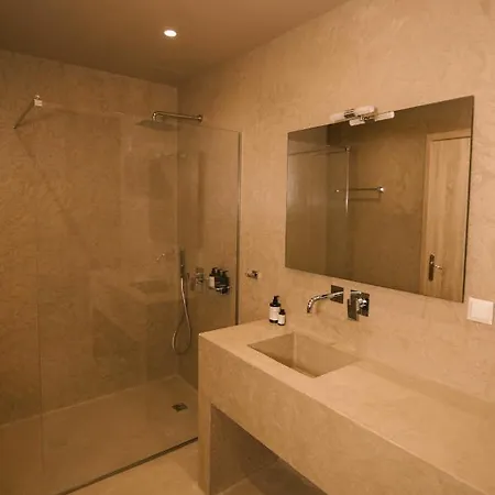 Отель Mani Luxury And In With Private Pools *