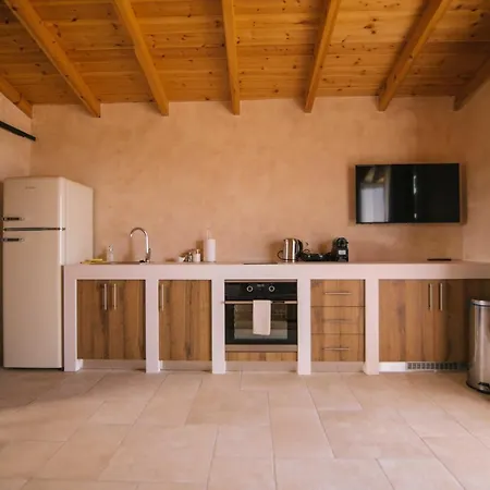 Mani Luxury And In With Private Pools Gythio