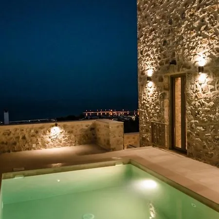 Отель Mani Luxury And In With Private Pools *