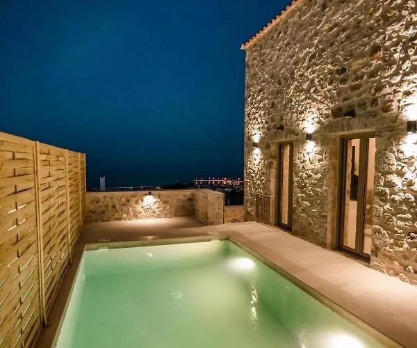 Mani Luxury And In With Private Pools Hotell *