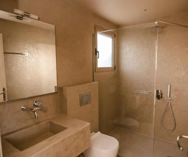 Mani Luxury And In With Private Pools Hotel