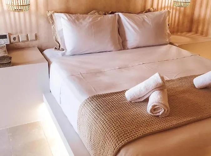 Mani Luxury And In With Private Pools Hotel *