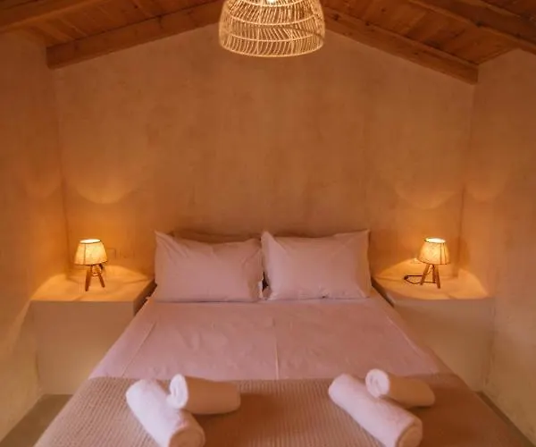 Mani Luxury And In With Private Pools *