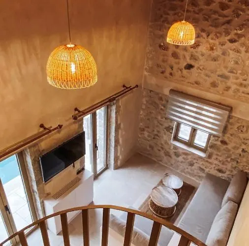 Mani Luxury And In With Private Pools Hotell *